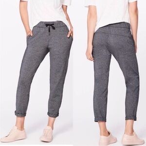 Lululemon On The Fly Pant 28" Heathered Grey Size 8
